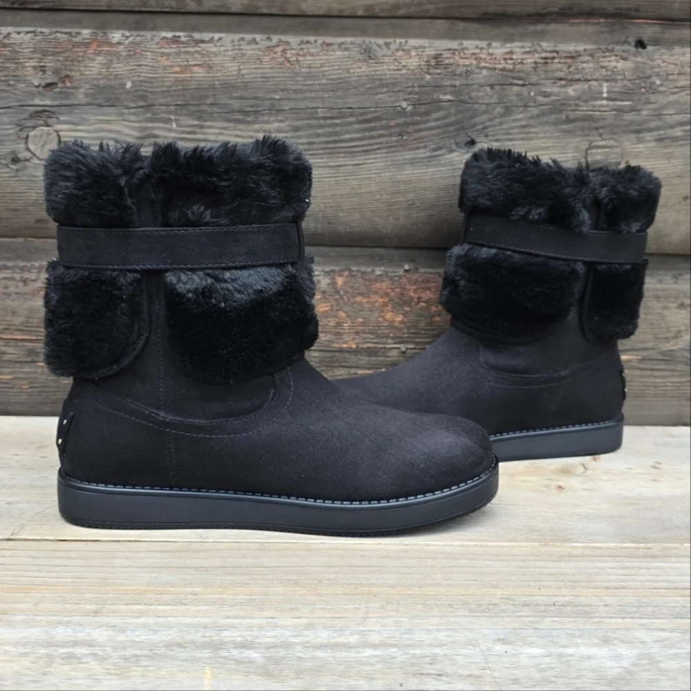 GBG Los Angeles NEW!! Alstyn Cozy Glam Chic, Warm, Faux Fur Winter Bootie 7M